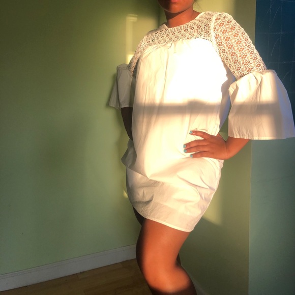 LACE WHITE BELL SLEEVE DRESS - Picture 5 of 5